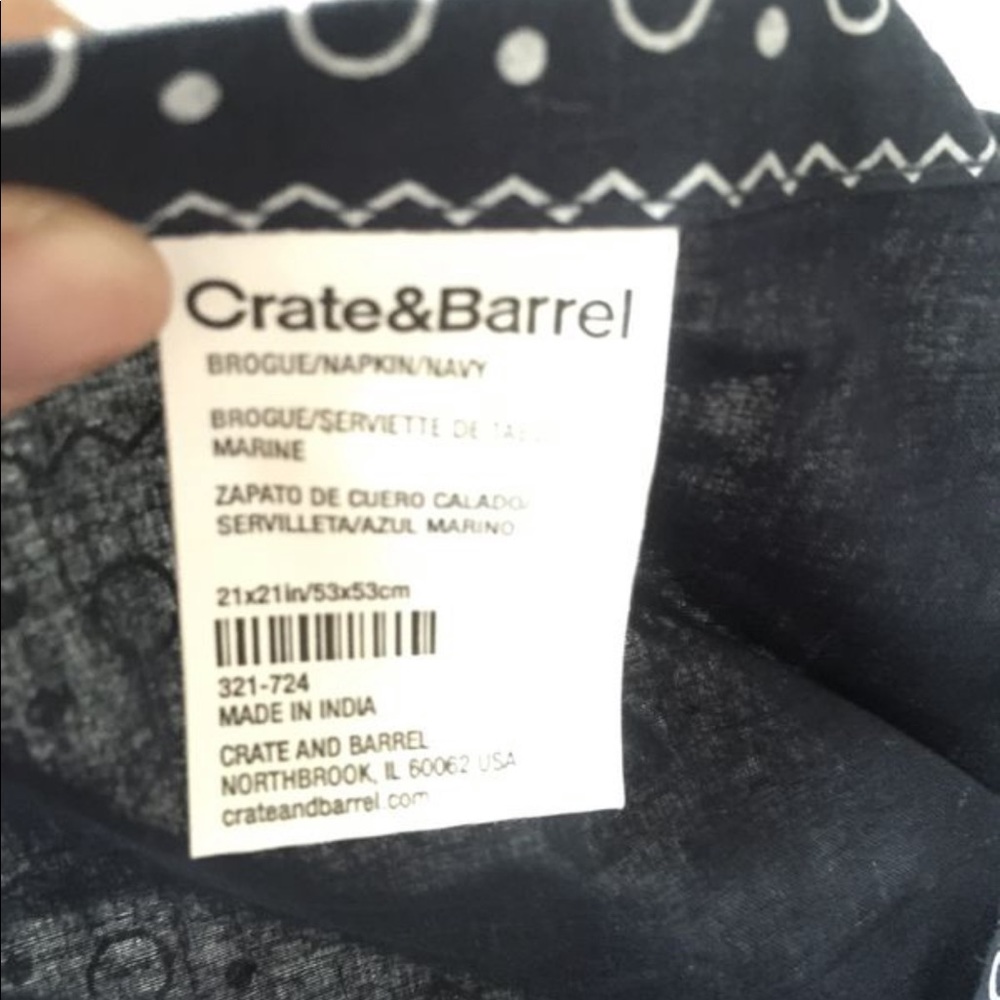 Crate & Barrel Napkins + Rings - Picture 3 of 5